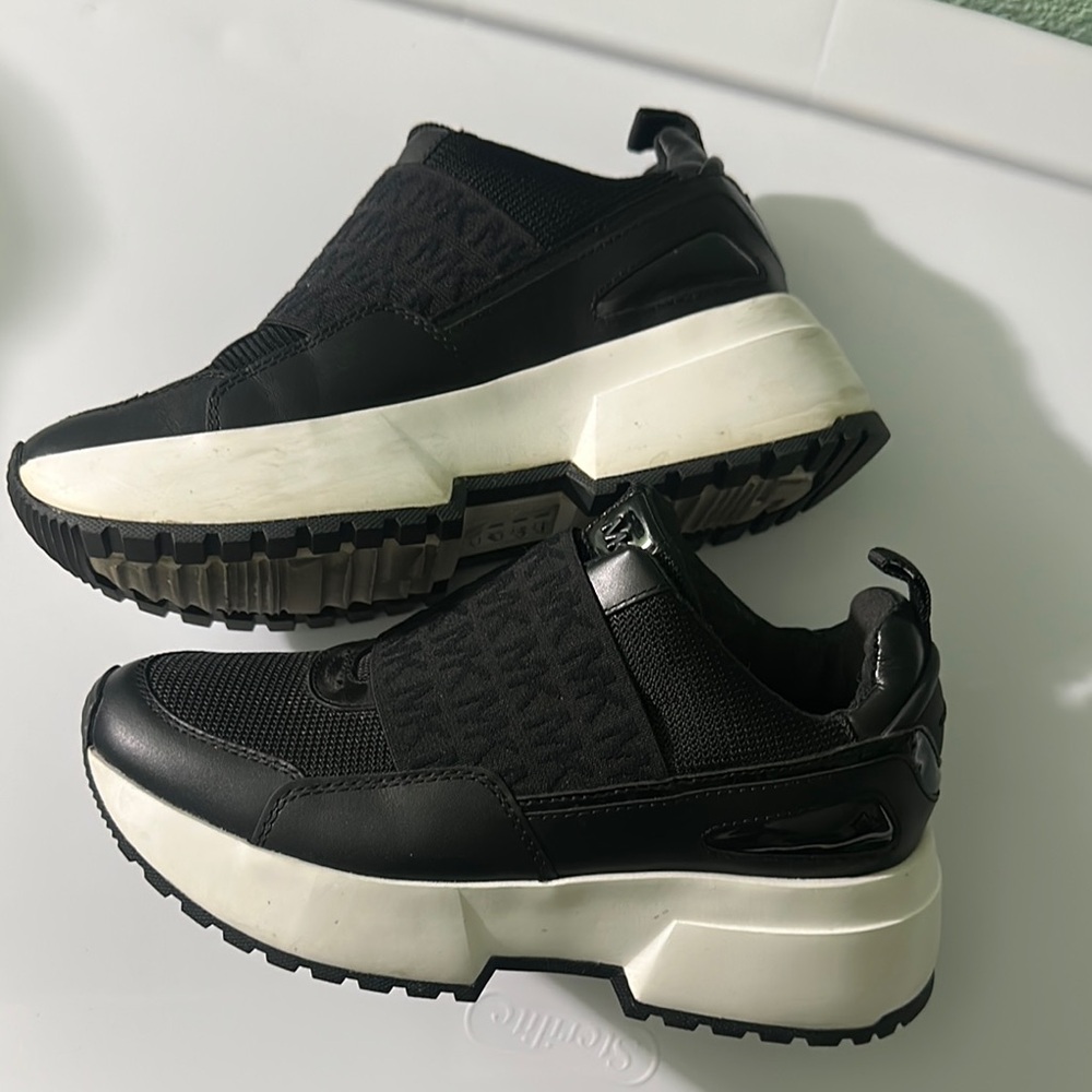 Black and White Women's Sneakers